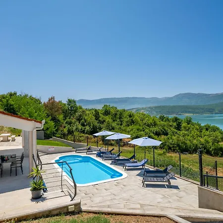 Escape On By Interhome Vrlika