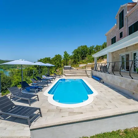 Escape On By Interhome * Vrlika