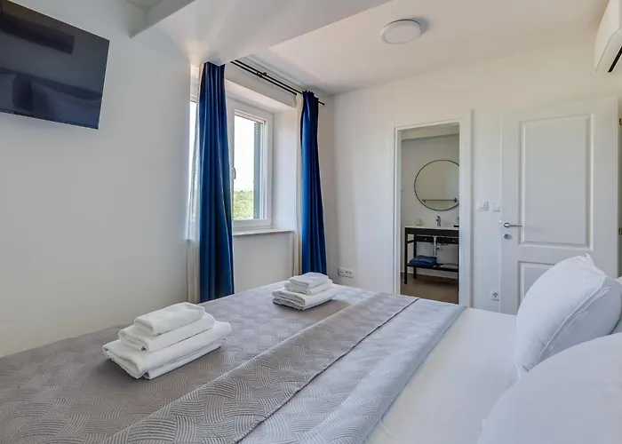 Semesterbostad Escape On By Interhome