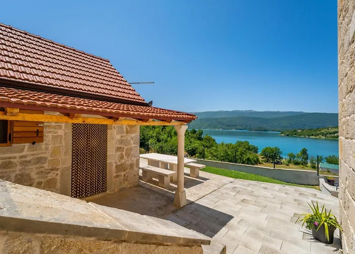 Escape On By Interhome *