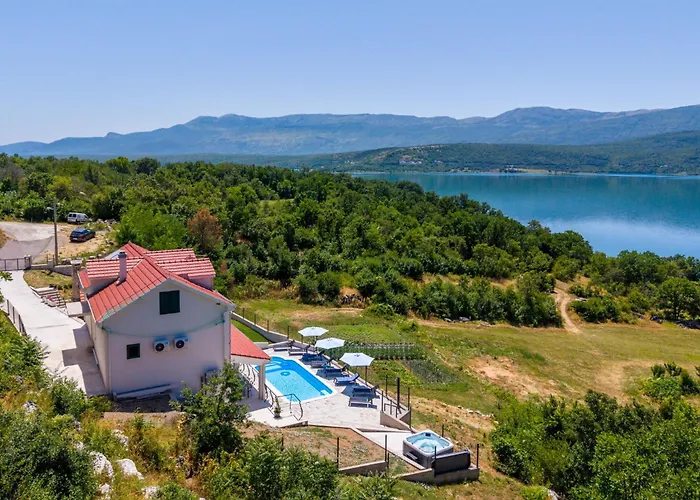 Escape On By Interhome Semesterbostad Vrlika