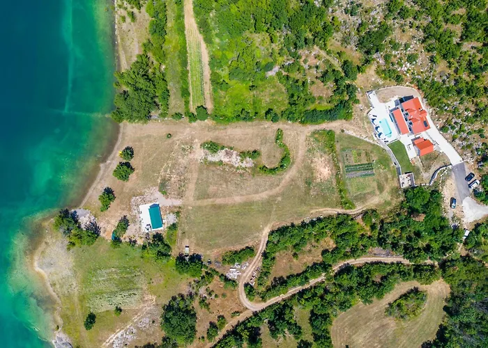 Escape On By Interhome Vrlika